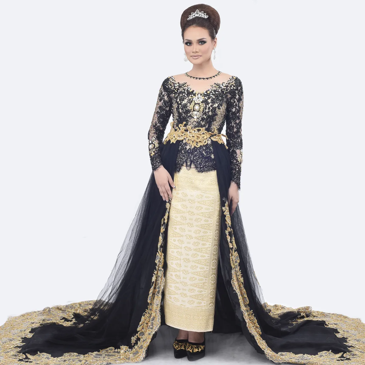 (KE-050) Kebaya Pengantin Hitam Emas Farah