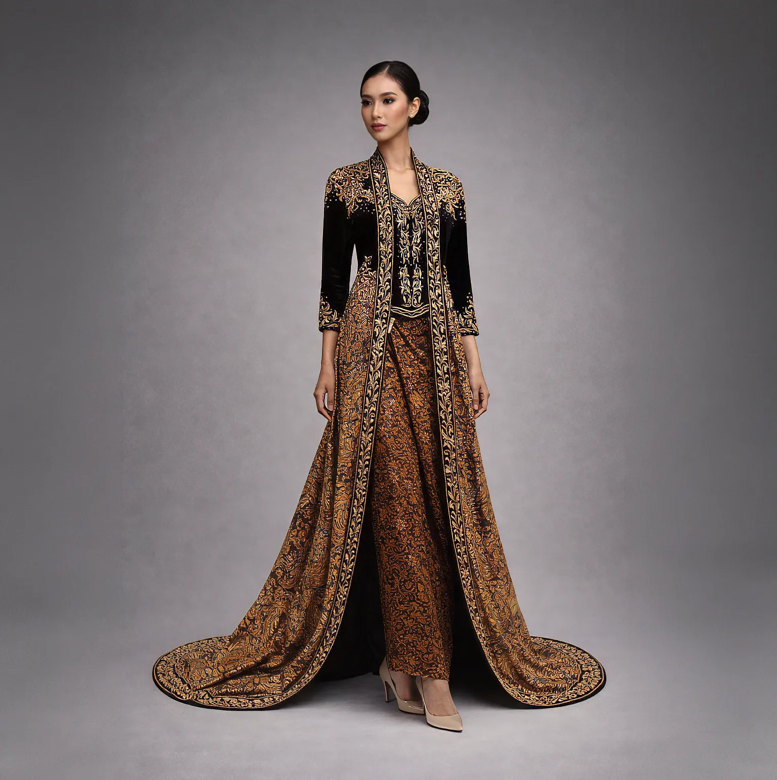 (KB-HT009) Kebaya Pengantin Bludru Hitam Batik 