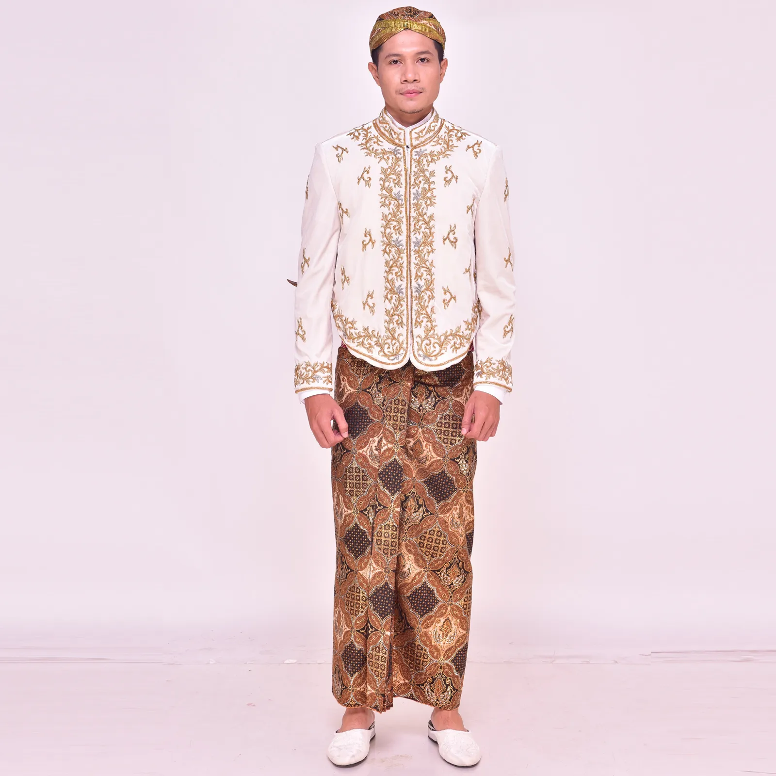 (BJ-140) Beskap Pengantin Bludru Putih