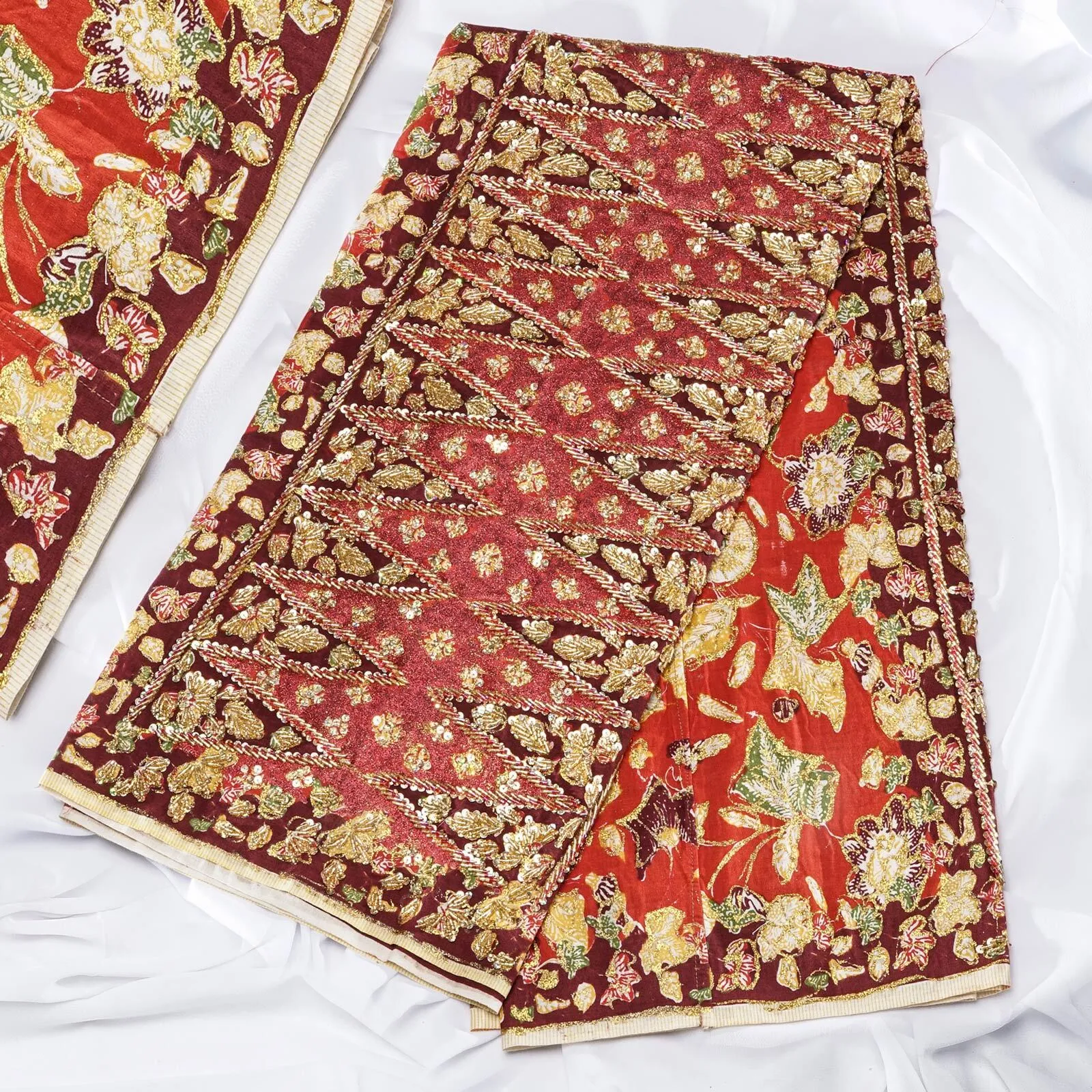 (KAM-009) Kain Pengantin Betawi Merah Emas Paramitha