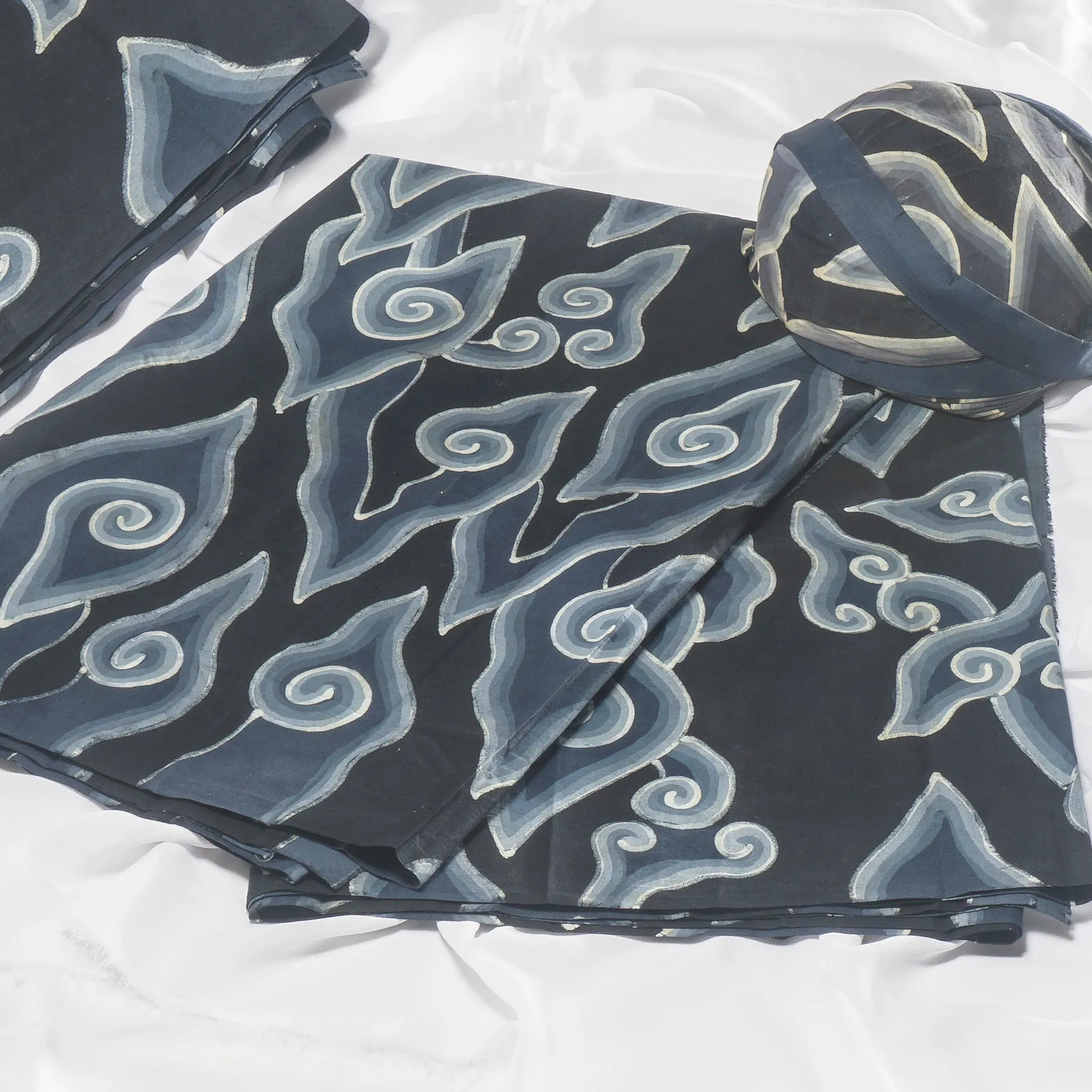 (KAT-054) Kain Sunda Mega Mendung Biru