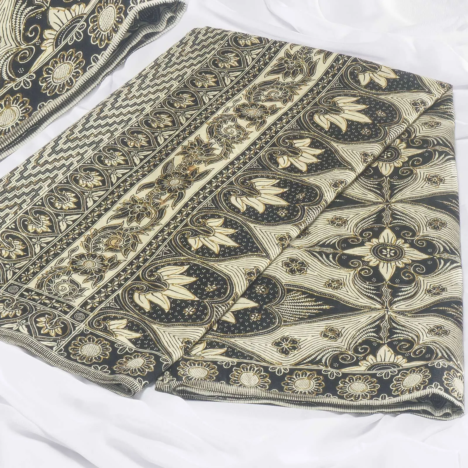 (KAT-010) Kain Betawi Tirto Tedjo