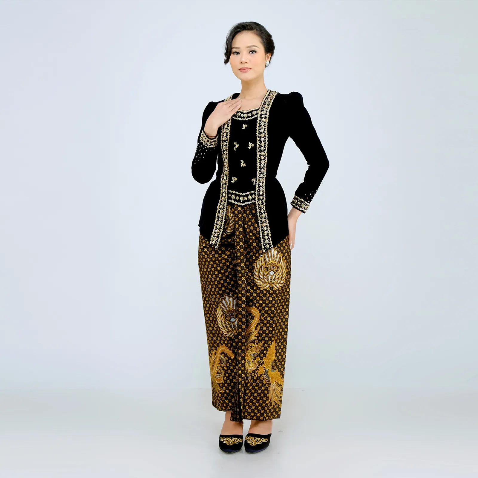 (KL-002) Kebaya Bridesmaid/Engagement/Graduation Bludru Navy