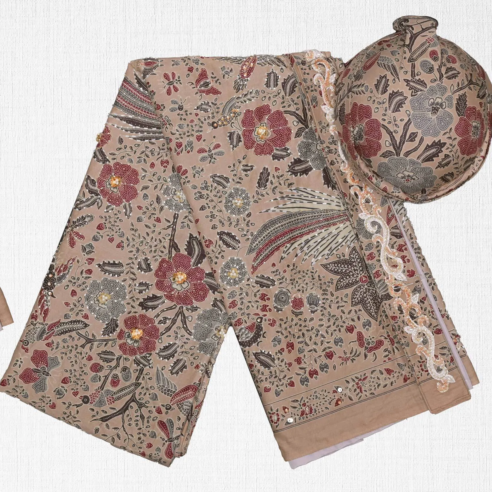 (KAM-152) Kain Pengantin Sunda/Solo Wahyu Temurun Nude