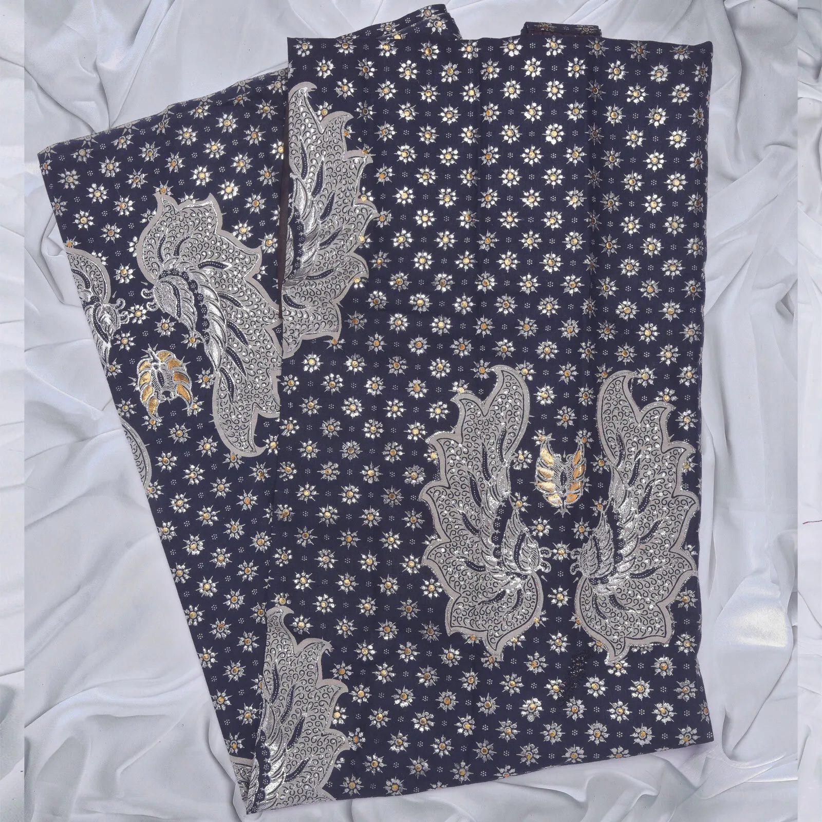 (KOT-111) Kain Sunda/Solo Truntum Pak Harto