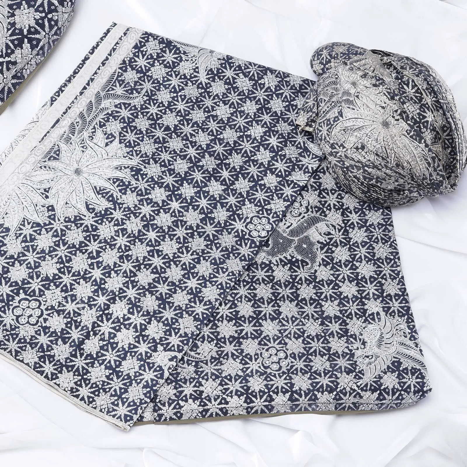 (KOT-037) Kain Jogja Lintang Dibyah Silver