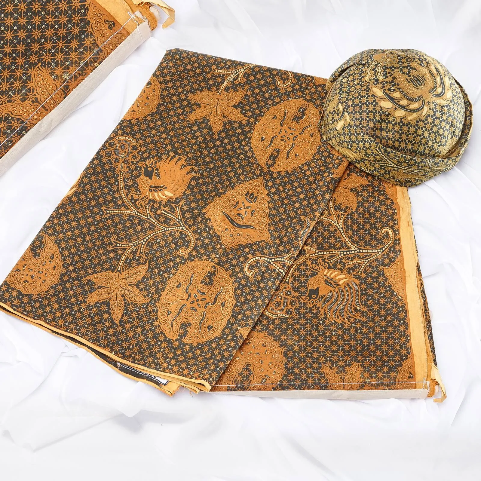 (KOT-098) Kain Solo Truntum Wahyu