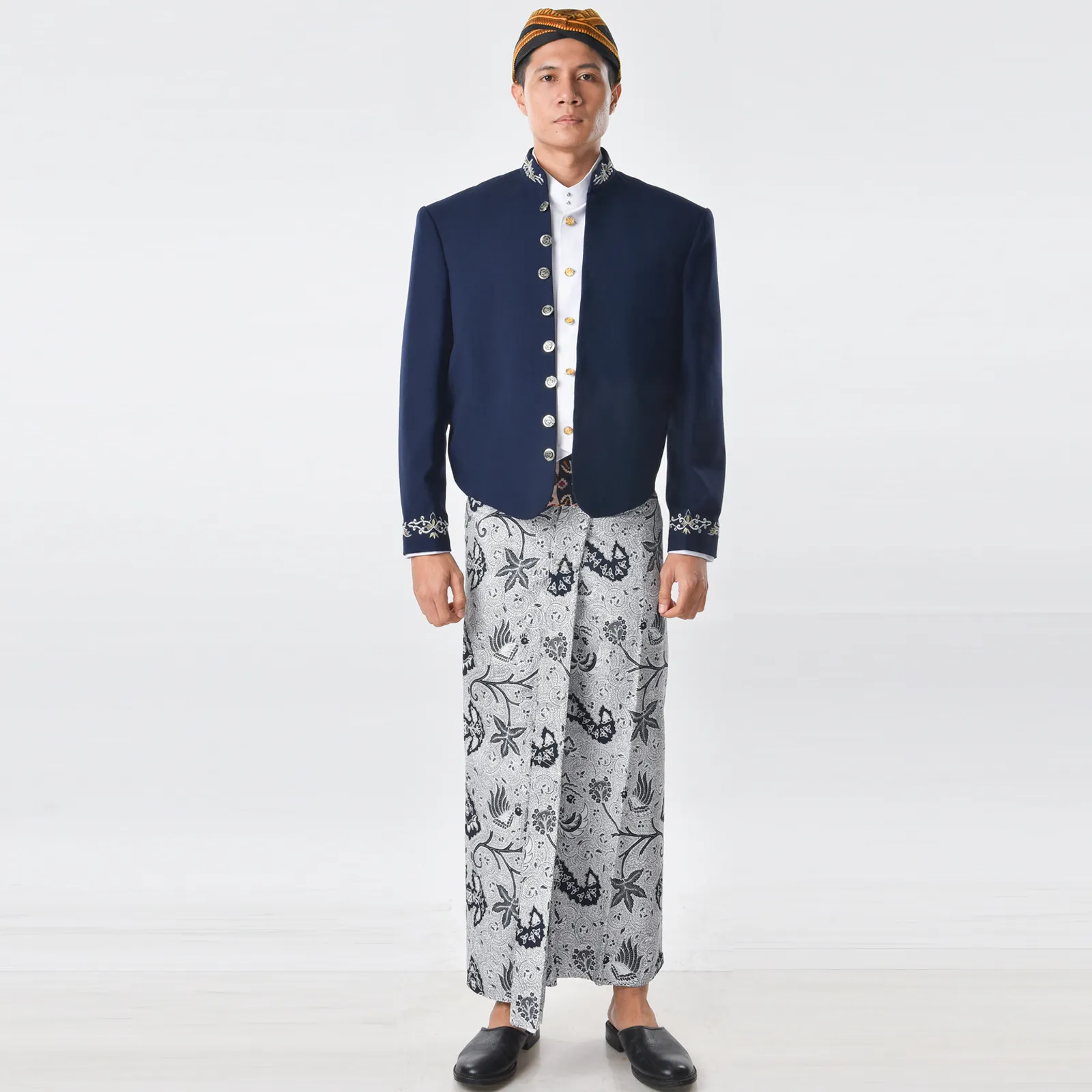 (ATJ-004) Beskap Biru Dongker Bordir Sikepan