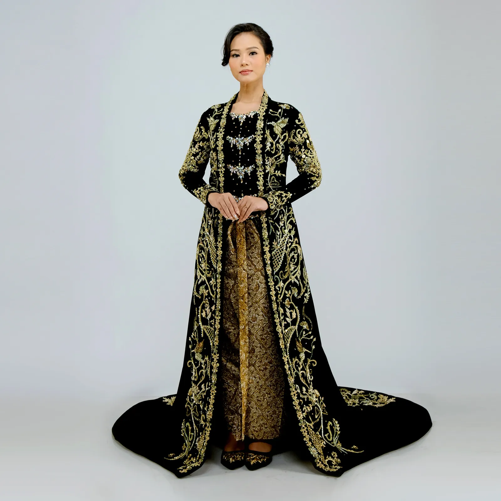 (KE-165) Kebaya Pengantin Bludru Hijau Indies