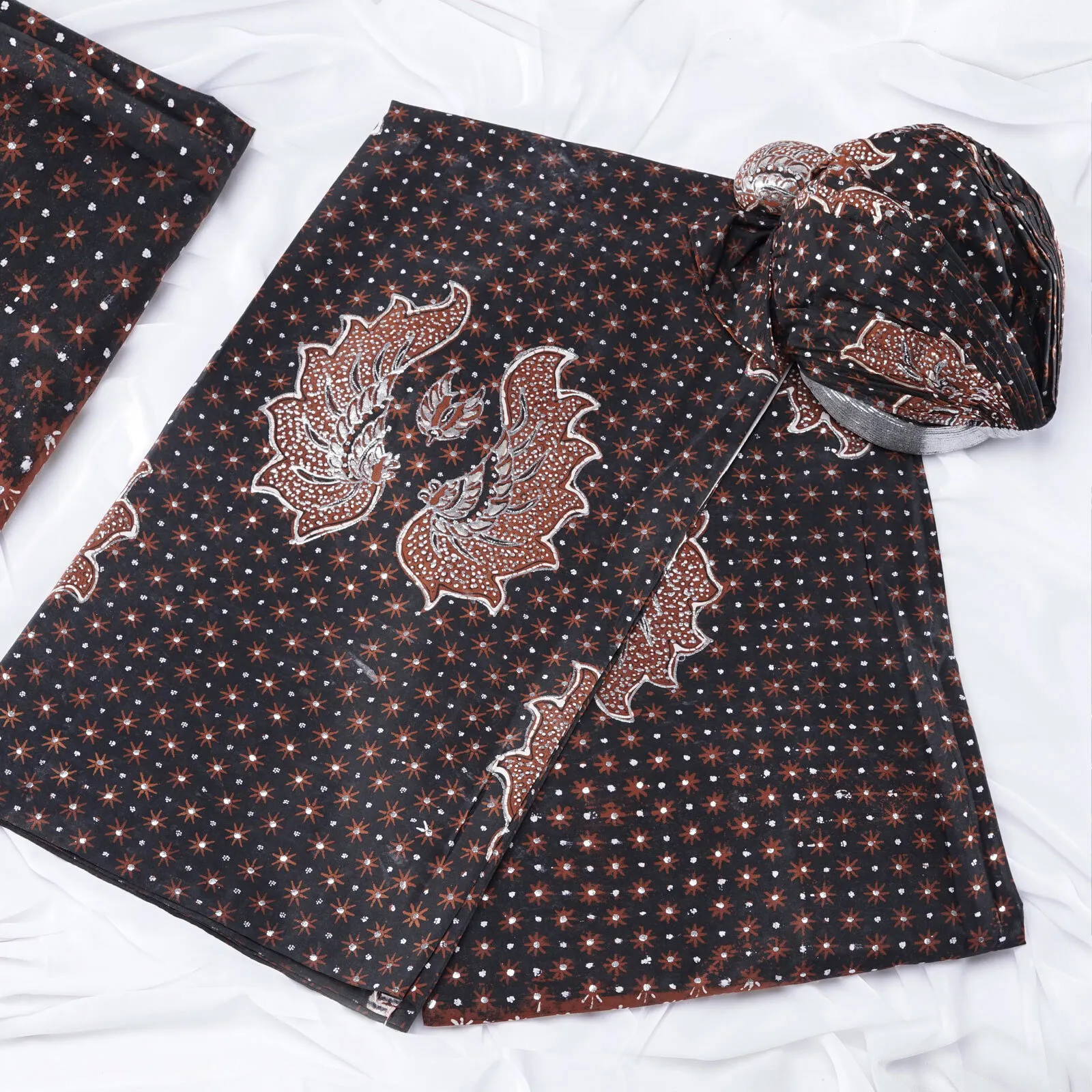 (KOT-089)  Kain Jogja Truntum Hitam Silver Suharto