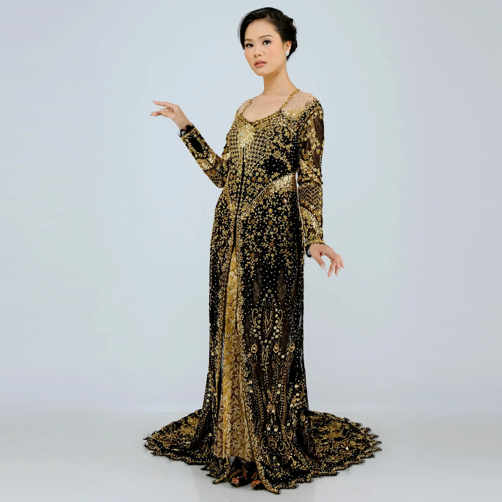 (KE-168) Kebaya Pengantin Hitam Wayang