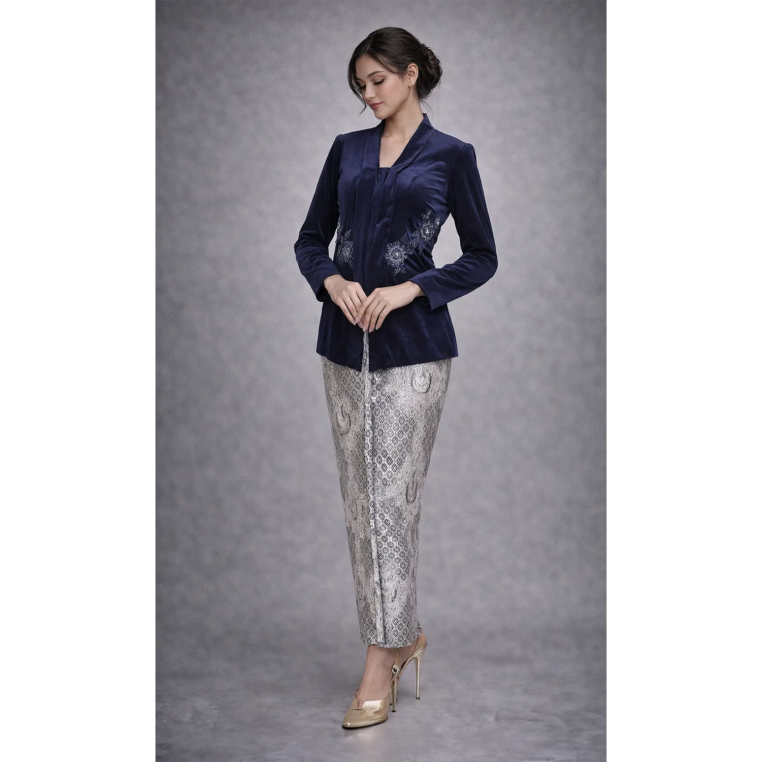 (BT-039) Kebaya Bridesmaid/Engagement/Graduation Bludru Navy