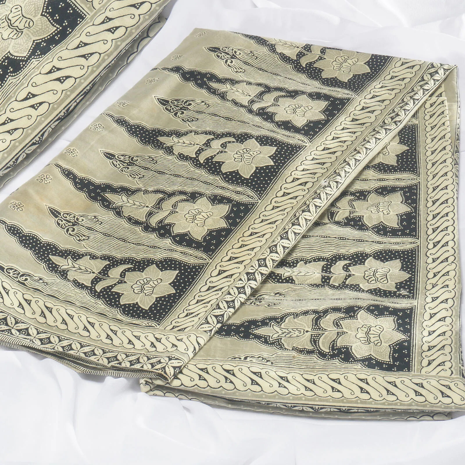 (KAT-007) Kain Betawi Sawitan Hijau