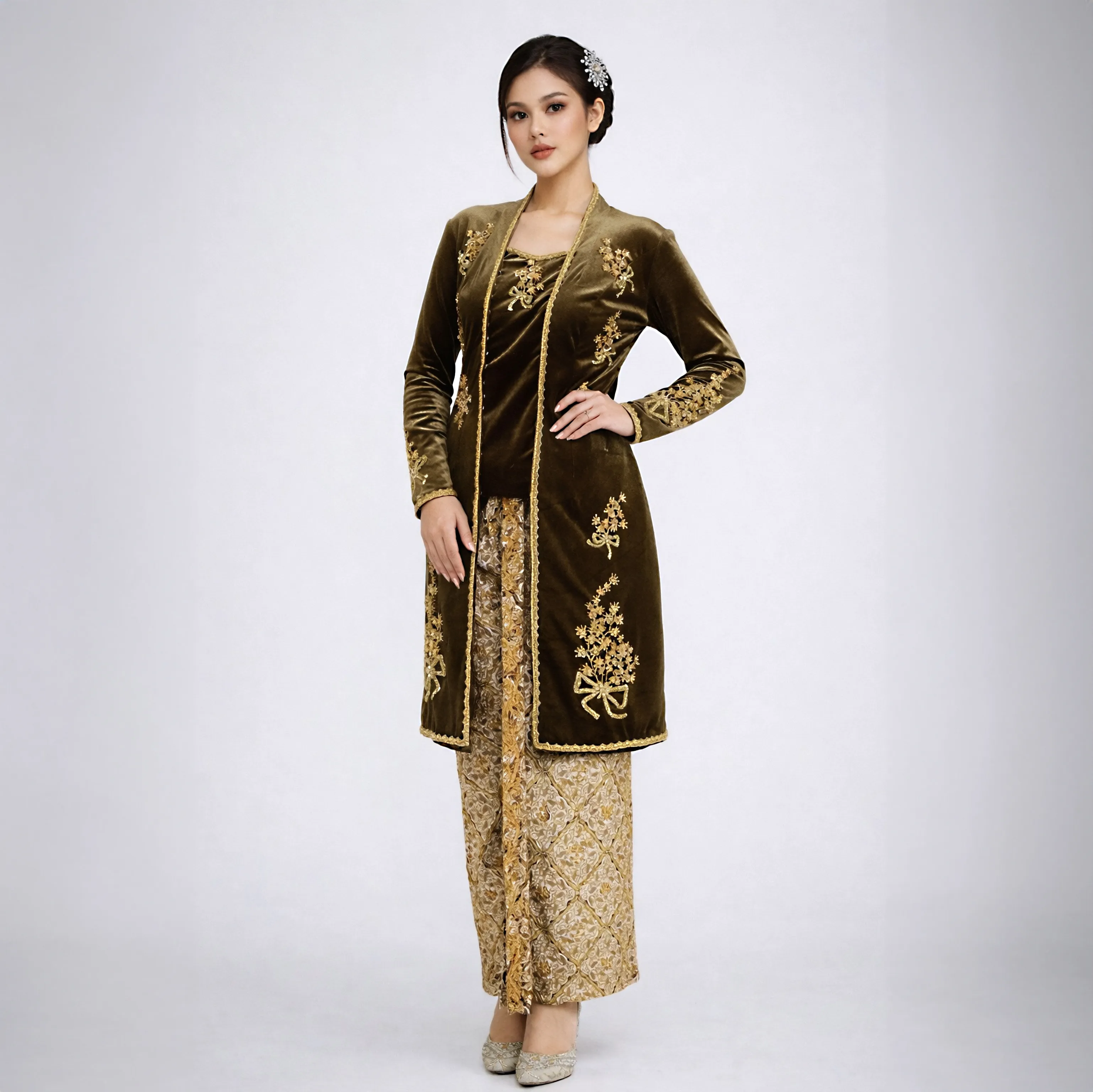 (KE-166) Kebaya Pengantin Bludru Hijau Classic