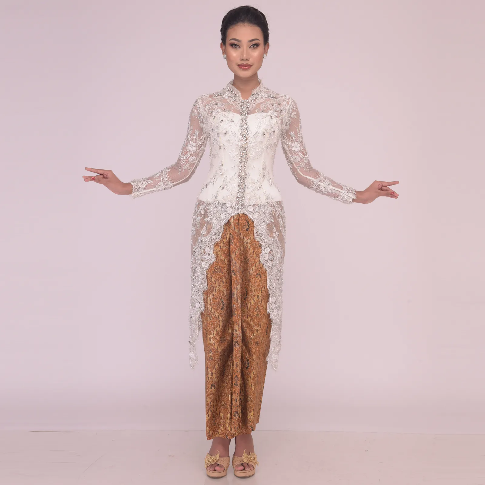 (KE-116) Kebaya Pengantin Putih Benya