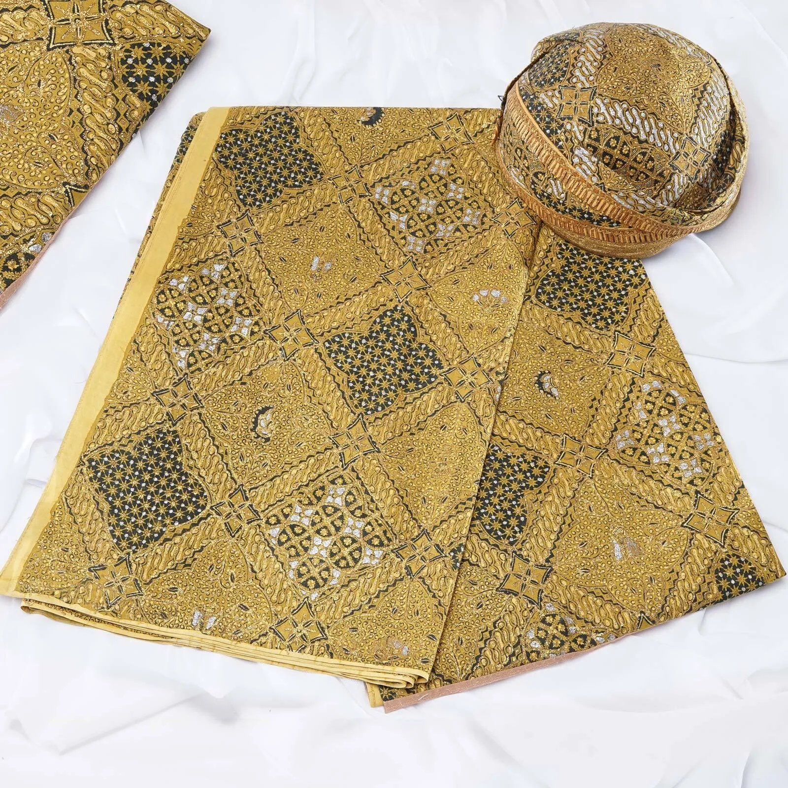 (KOT-071) Kain Sunda/Solo Suryo Kencono