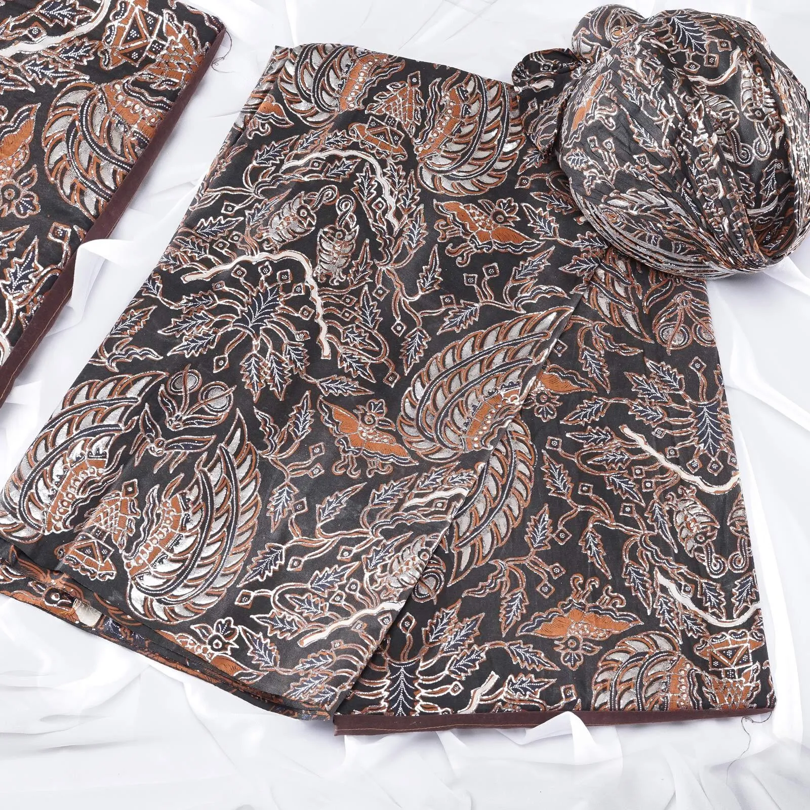 (KAM-039) Kain Pengantin Jogja Hitam Silver SBY