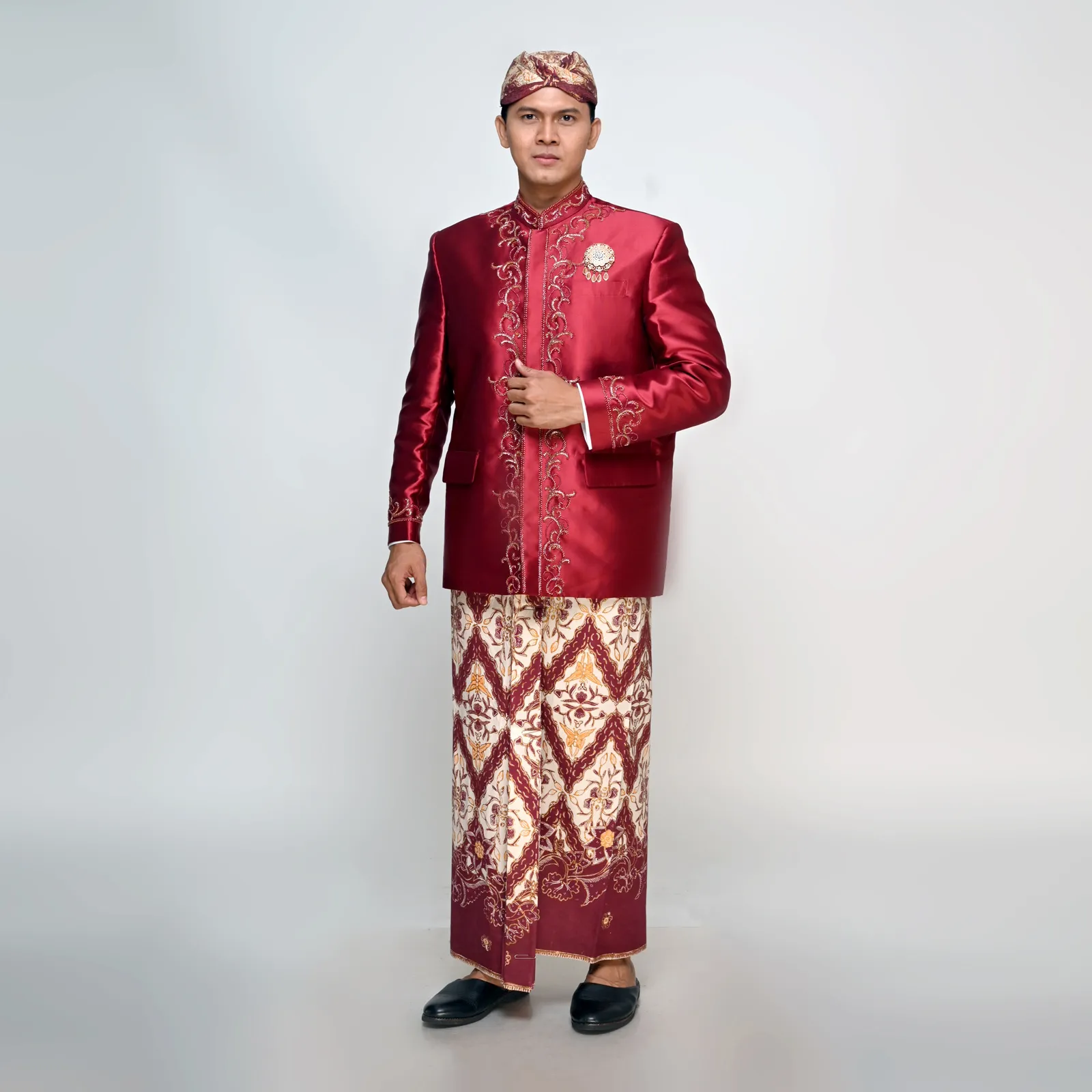 (BOS-048) Beskap Merah Marun Payet Baru