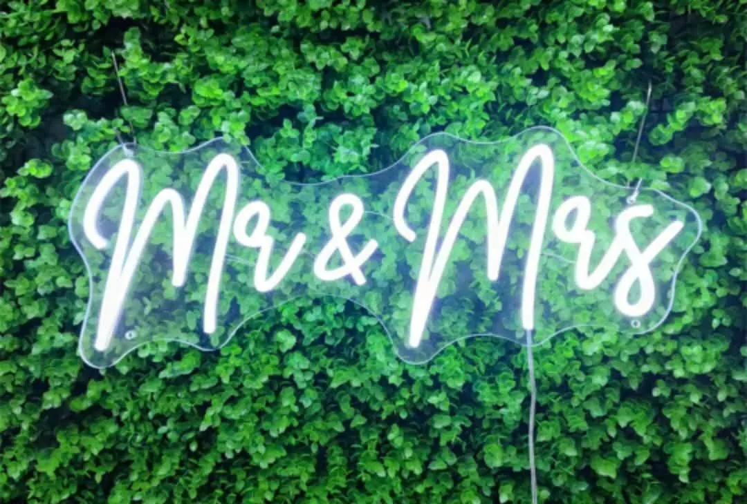 Mr & Mrs Neon Sign