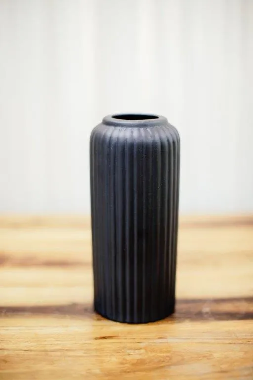 Bl036 Black Large Ribbed Ceramic Pot