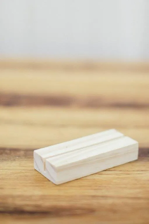 Na022 Wooden Sign Stand A6