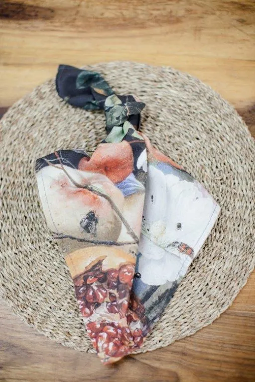 Np008 Dark Flower and Veg Motive Napkins 