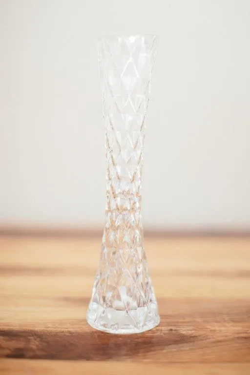 Gl025 Glass Diamond Bud Vase 19cm