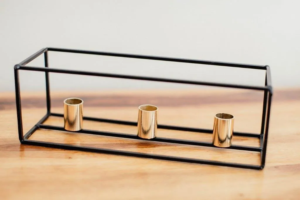 Bl022 Black Trio with Gold Candle Holder 10x30cm