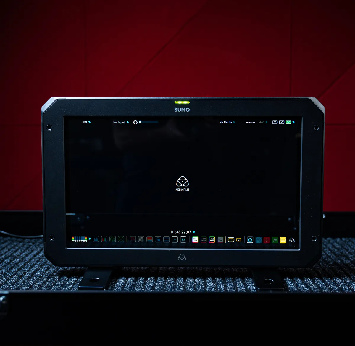 Atomos Sumo 19" SE HDR Monitor, Recorder