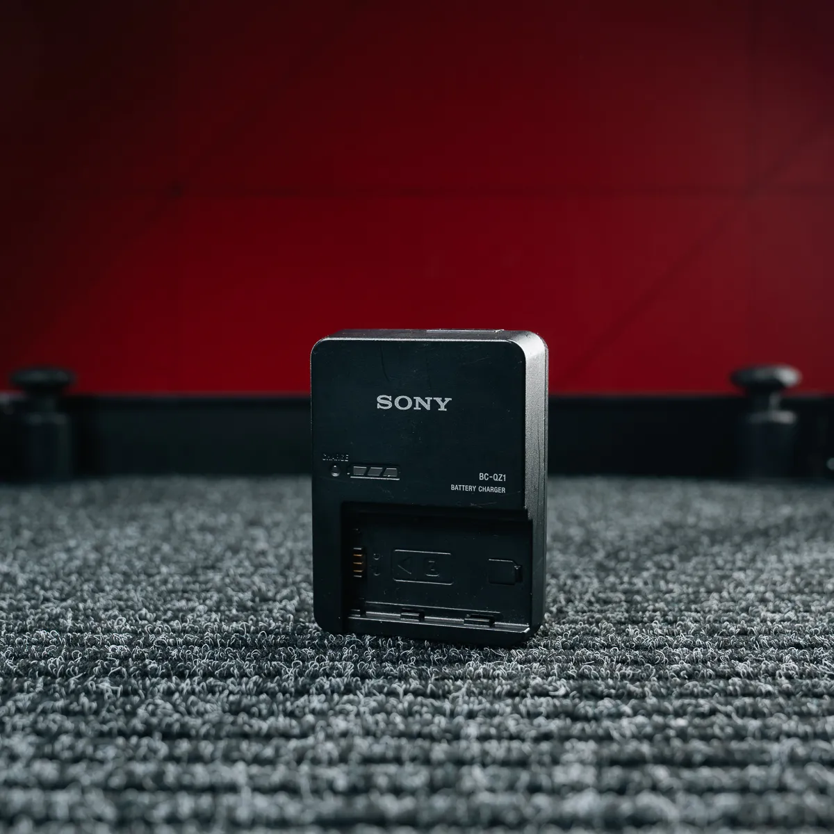 Зарядно устройство Sony FZ100 