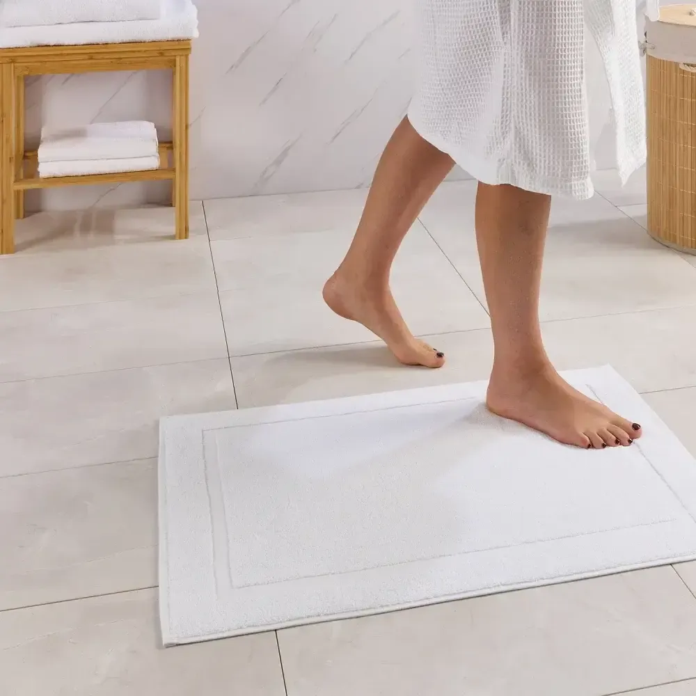 BATH MAT