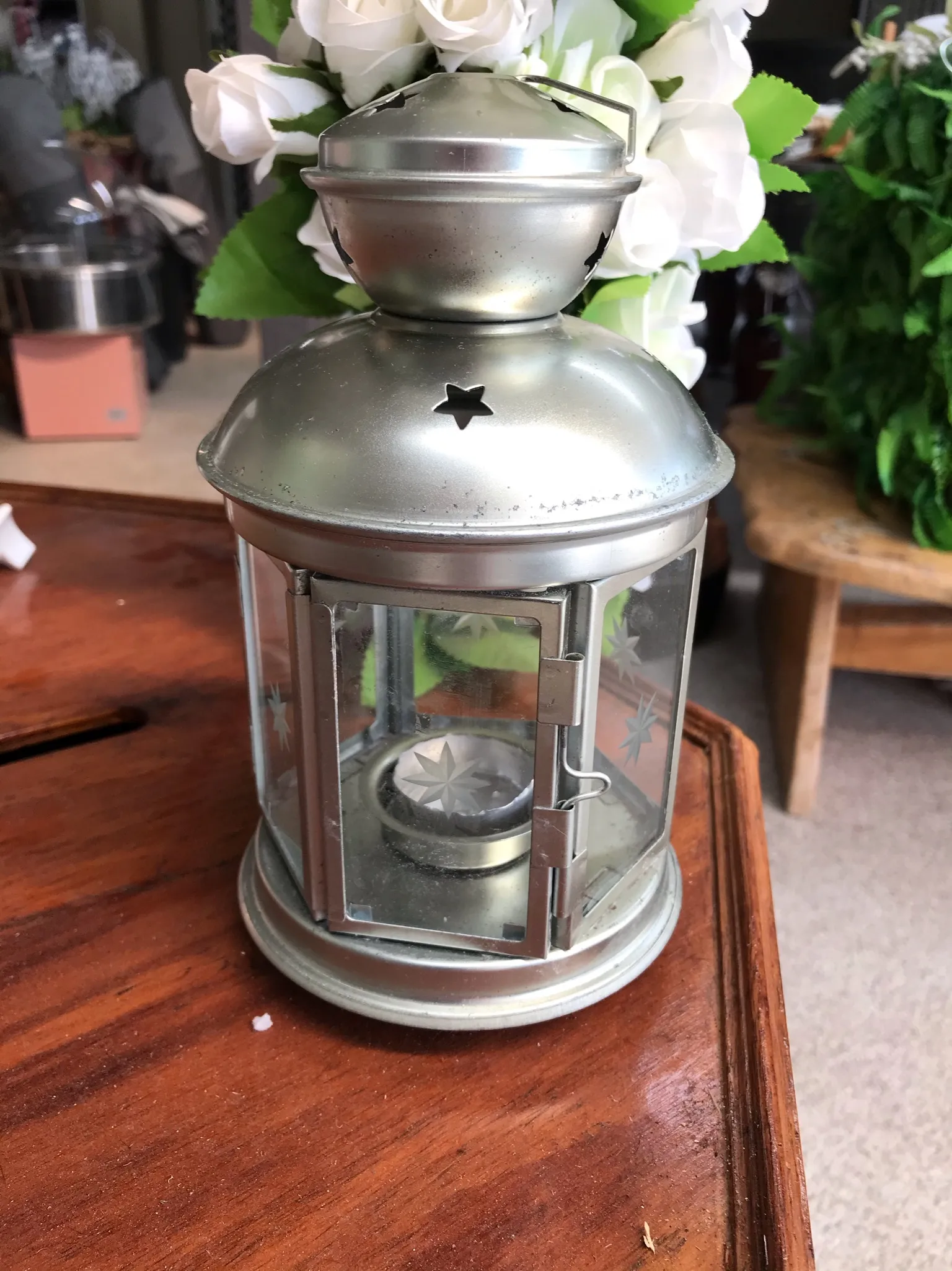 Small Silver Lanterns .
