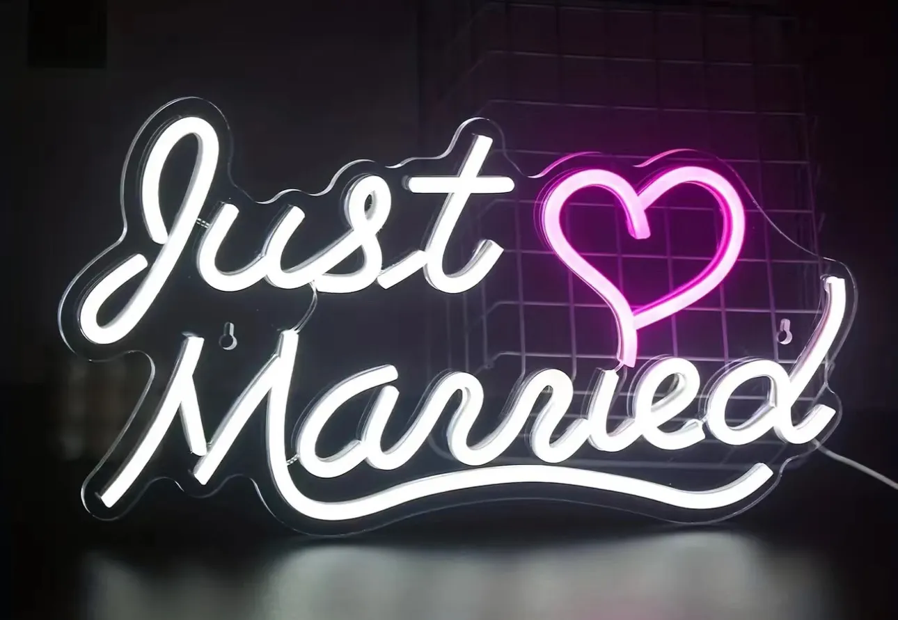 Neon Light up 'Just Married' sign 