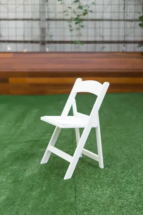 Kids Americana Chair with Cushions - White
