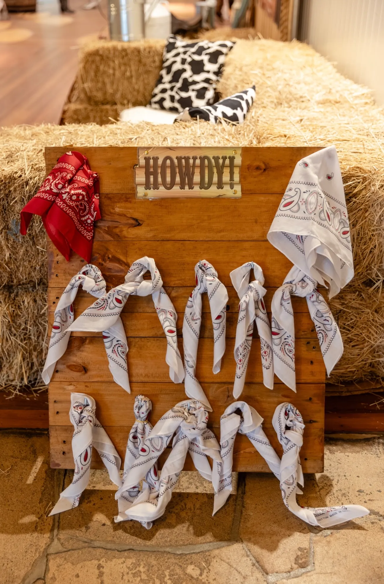Bandana pallet display