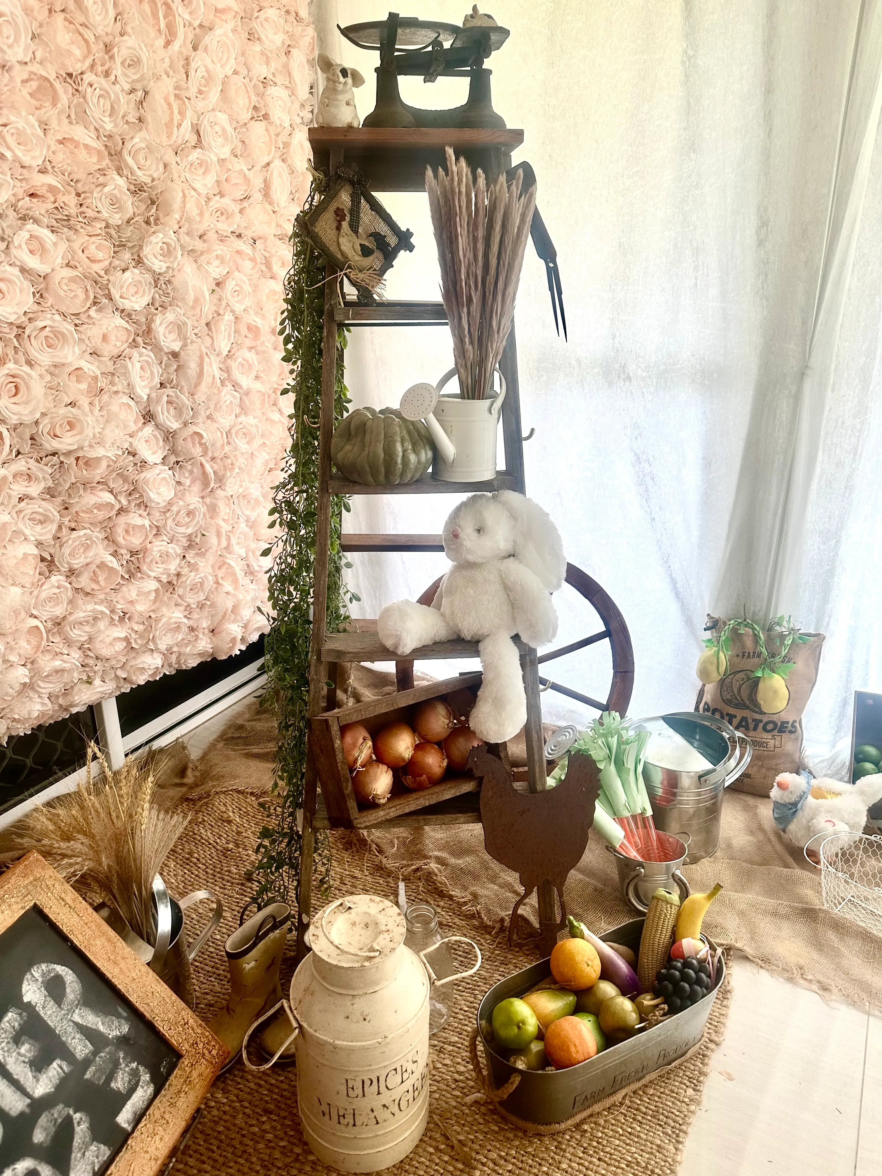 5-Step Rustic Wood Ladder - Brown