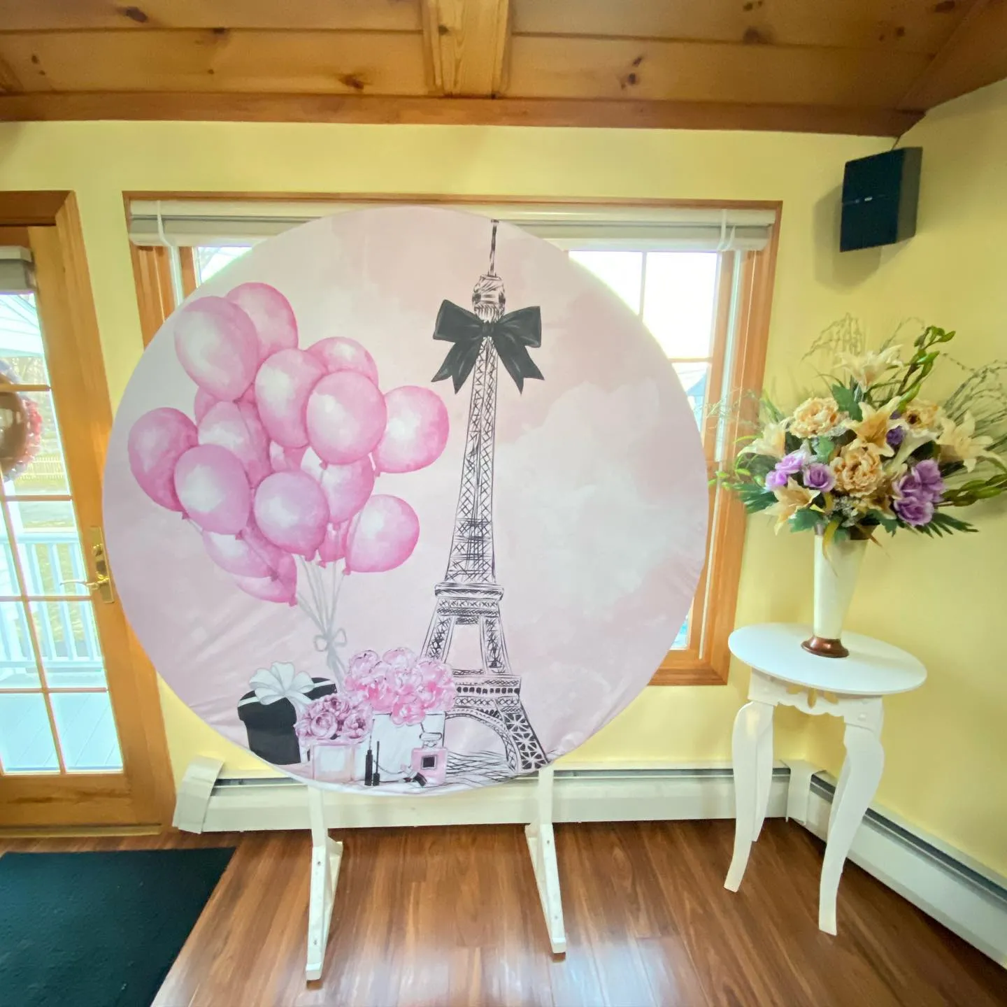 5ft Paris Round Backdrop 