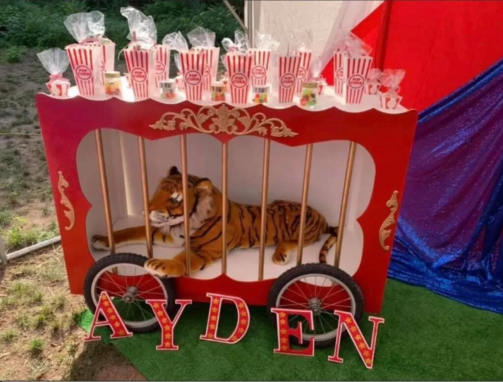 Circus Table with Tiger 