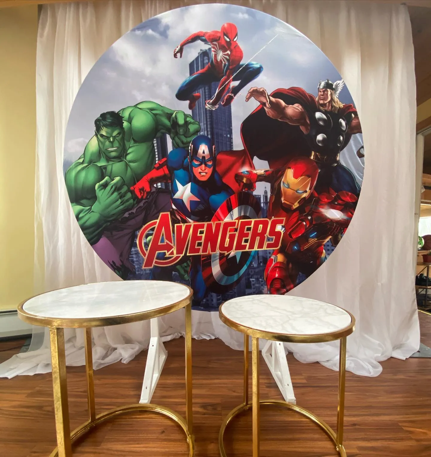 5ft Avengers Round Backdrop 