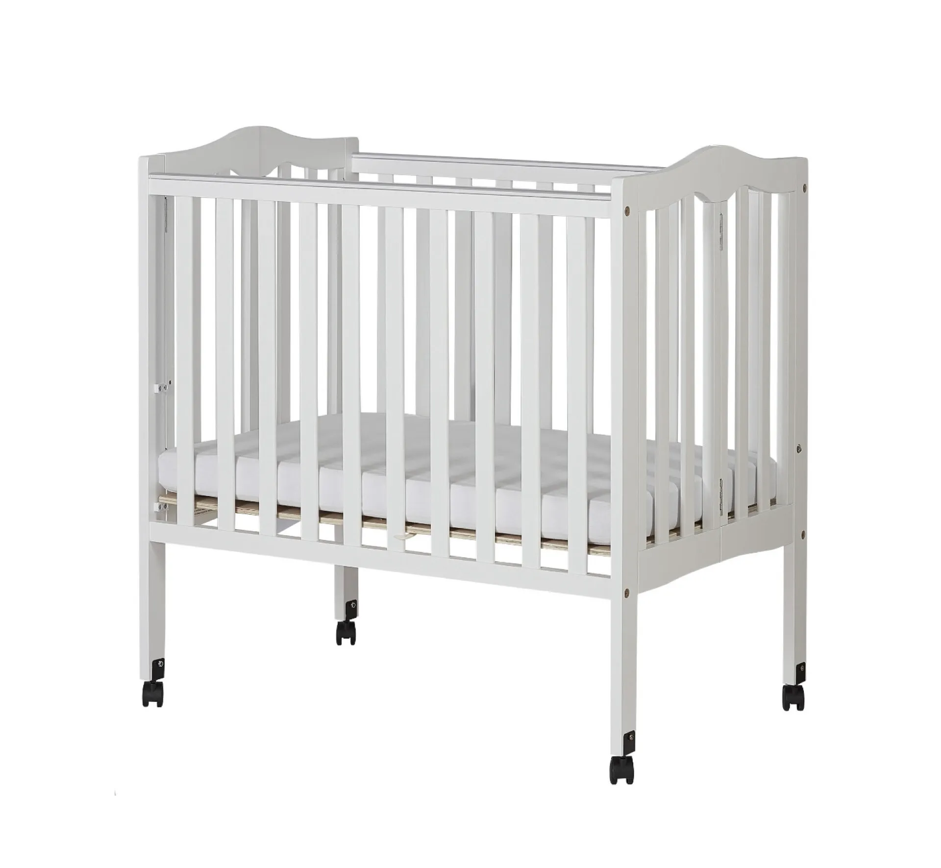 Mini crib (Includes mattress and sheets)