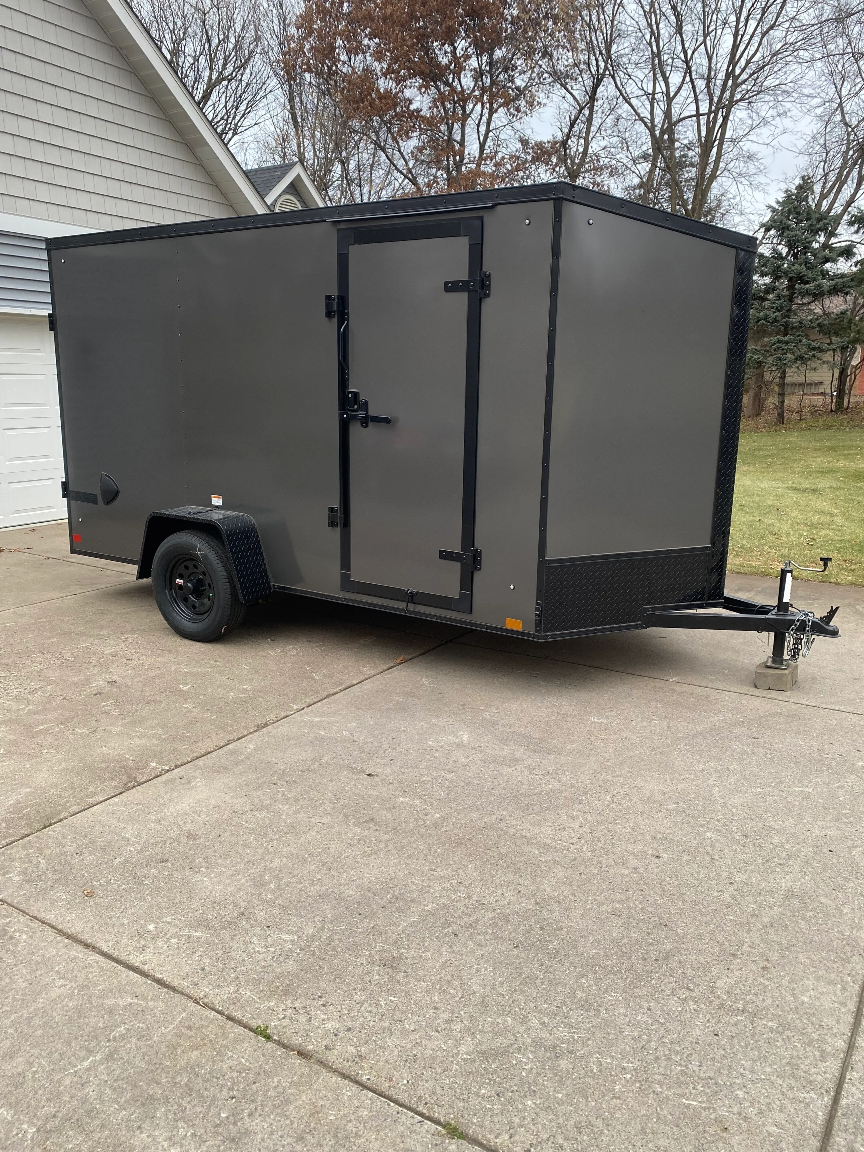 6' x 12' Enclosed Trailer 