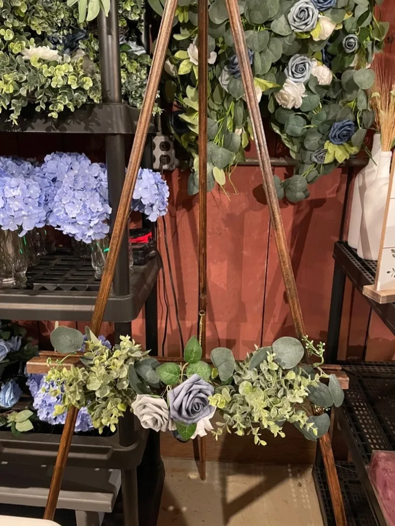 Dusty Blue Easel Flowers