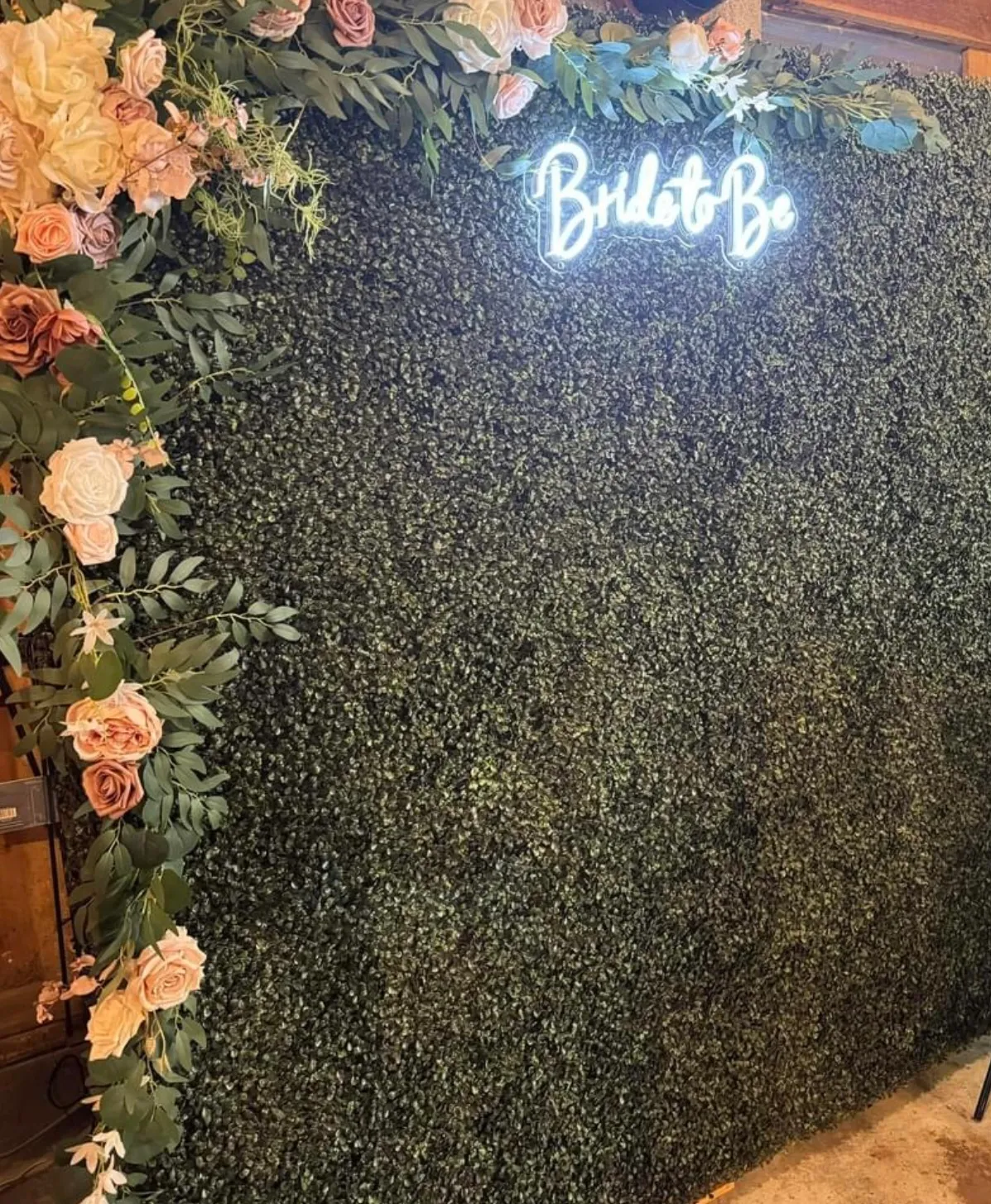 “Bride to Be” Neon Sign
