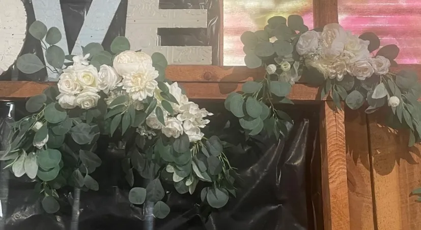 White Carnation & Rose Arch Flower Set