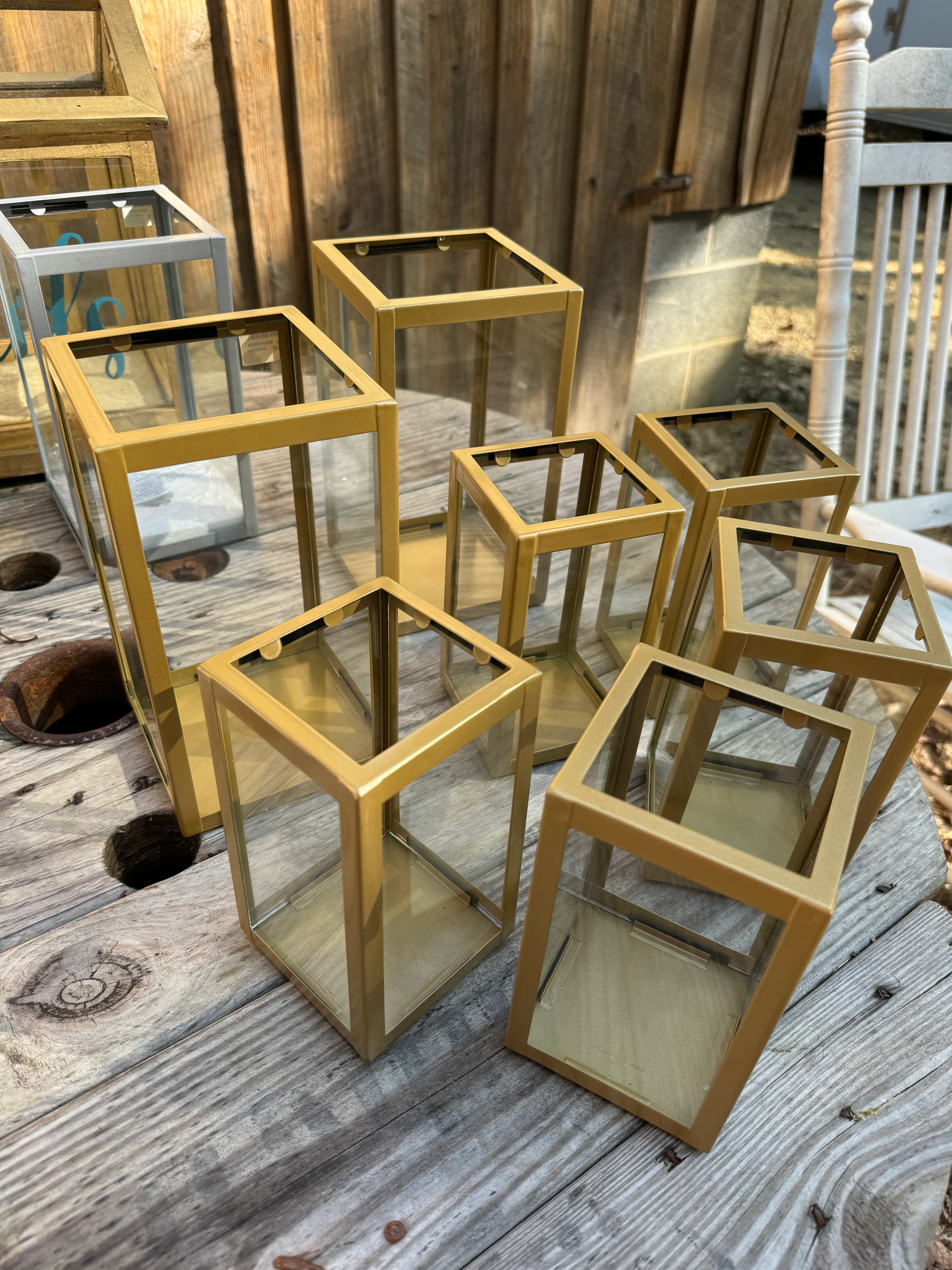 Small Gold Lantern Stands