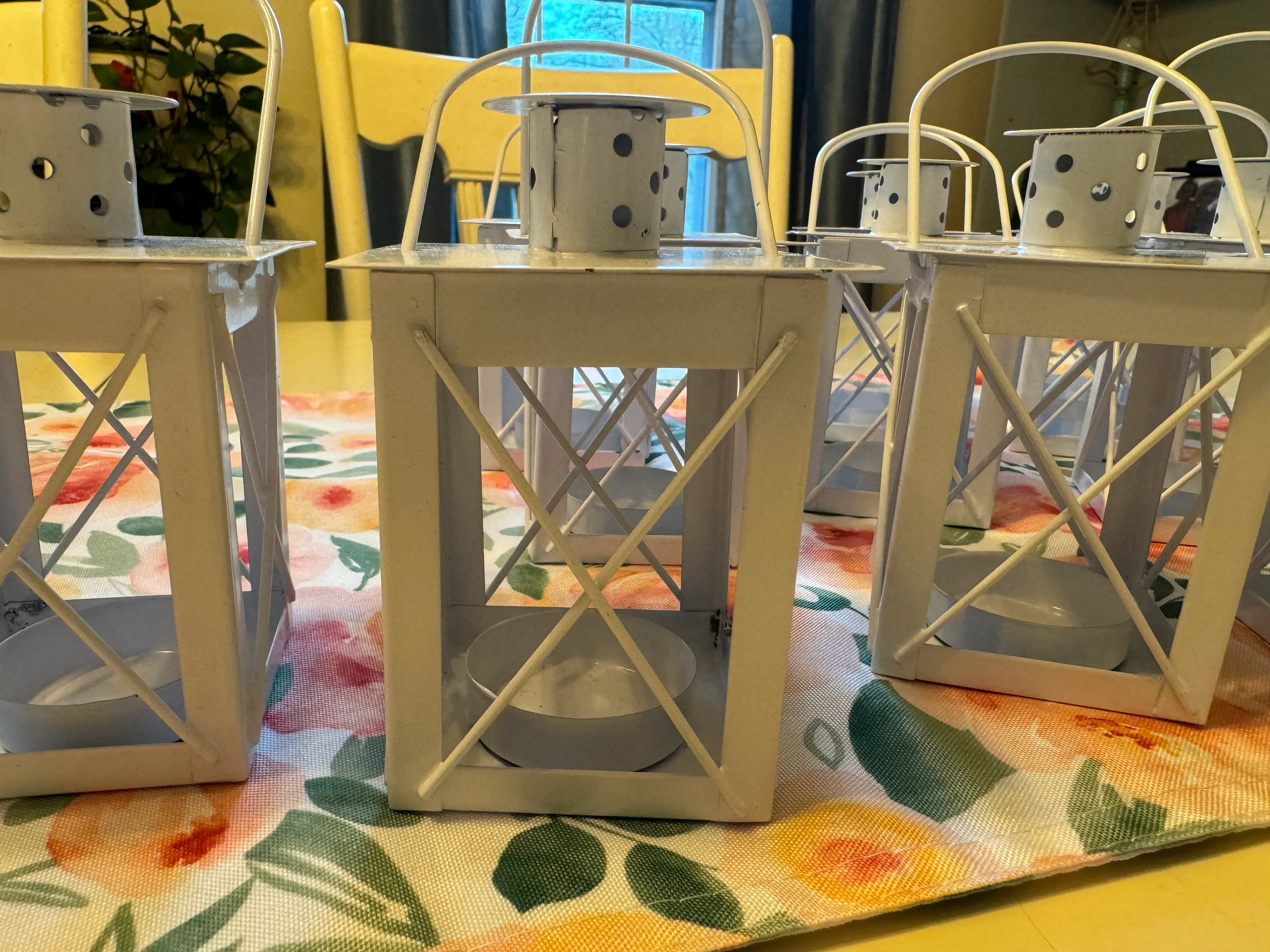 Mini White Tea-light Lanterns