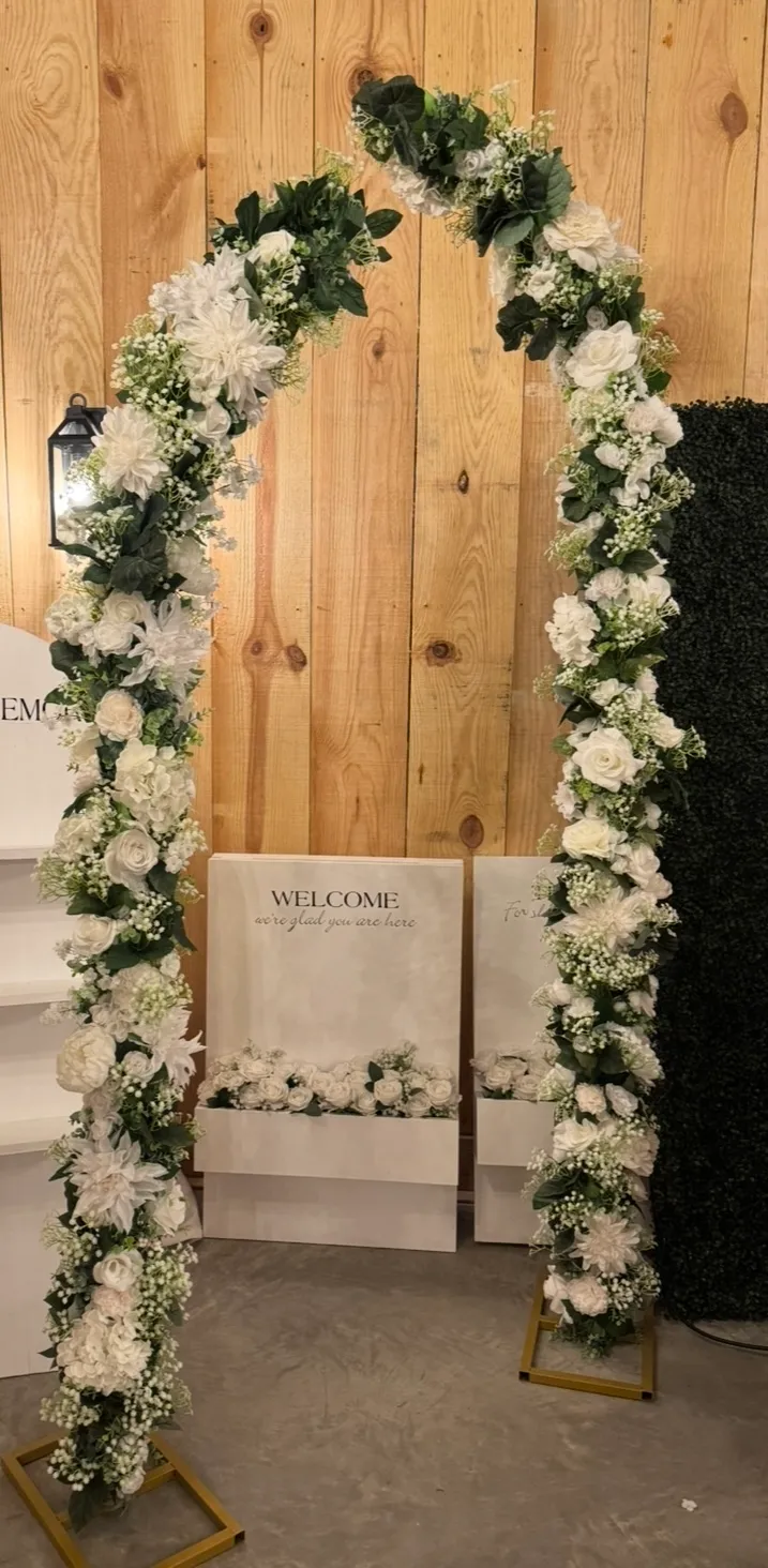 White Flower Broken Arch