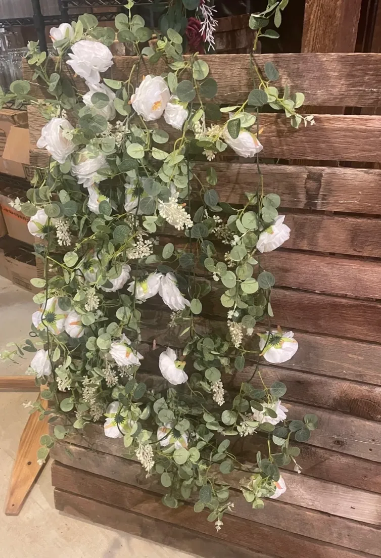 6.5’ Eucalyptus White Rose & Baby’s Breath Garlands