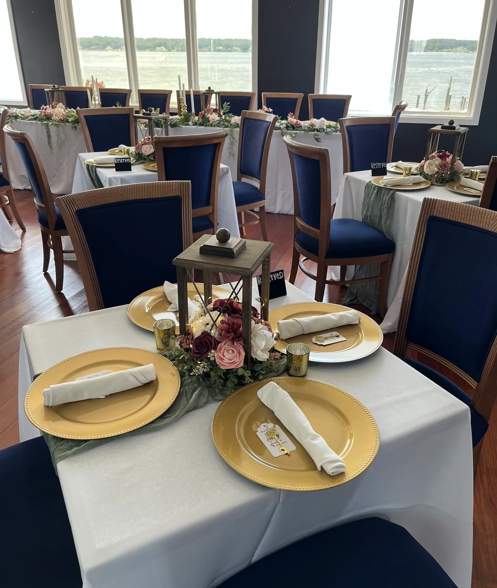 Large Wood Lanterns with Ling’s Dusty Rose Flowers