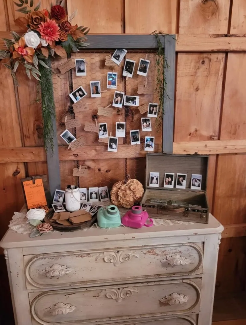 Chicken Wire & Wood Seating Chart